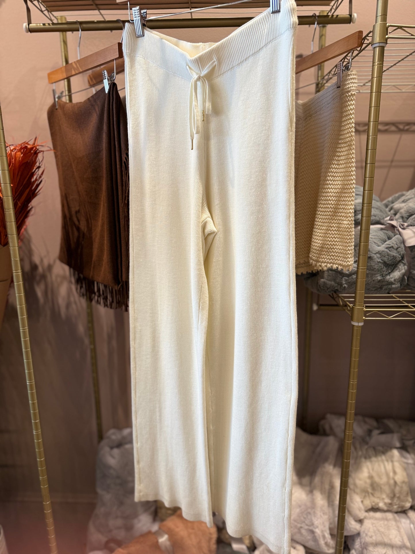 Mododoc Ivory Knitted Pant