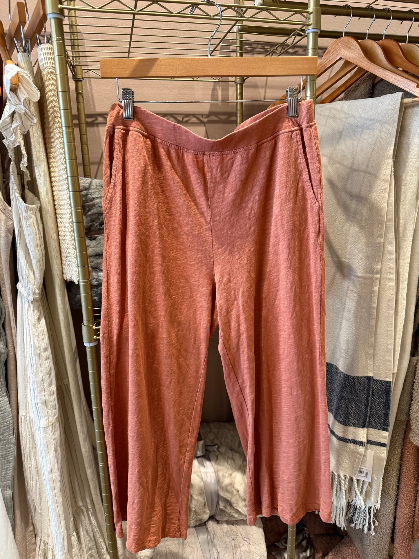 Mododoc Wide Leg Crop Pant