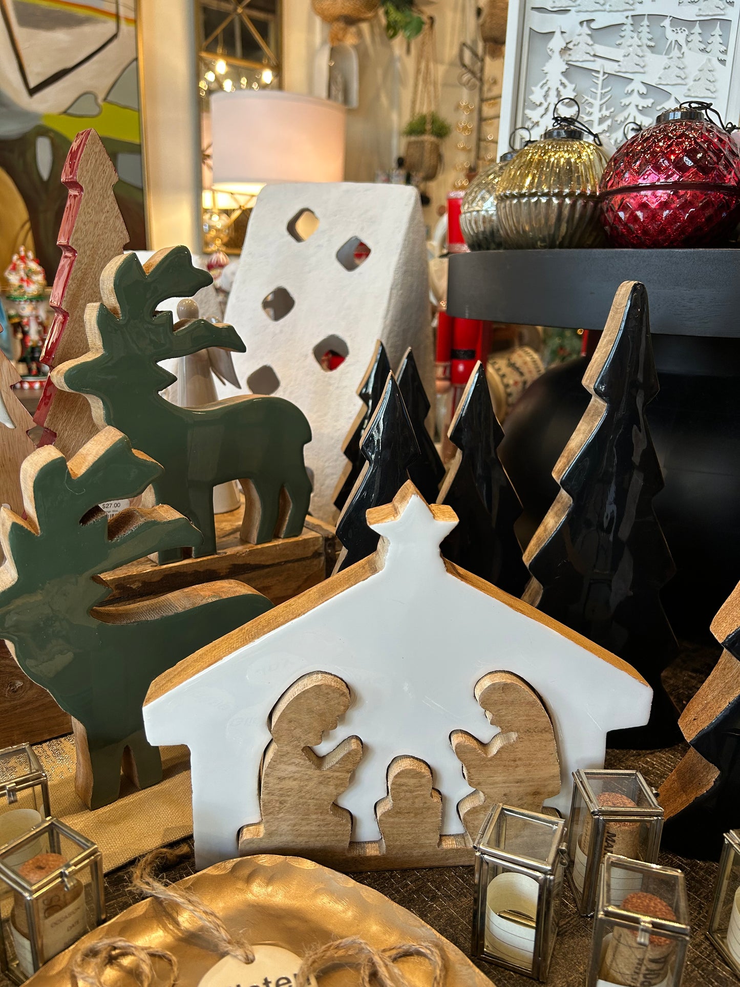 Wooden Enameled Star Nativity