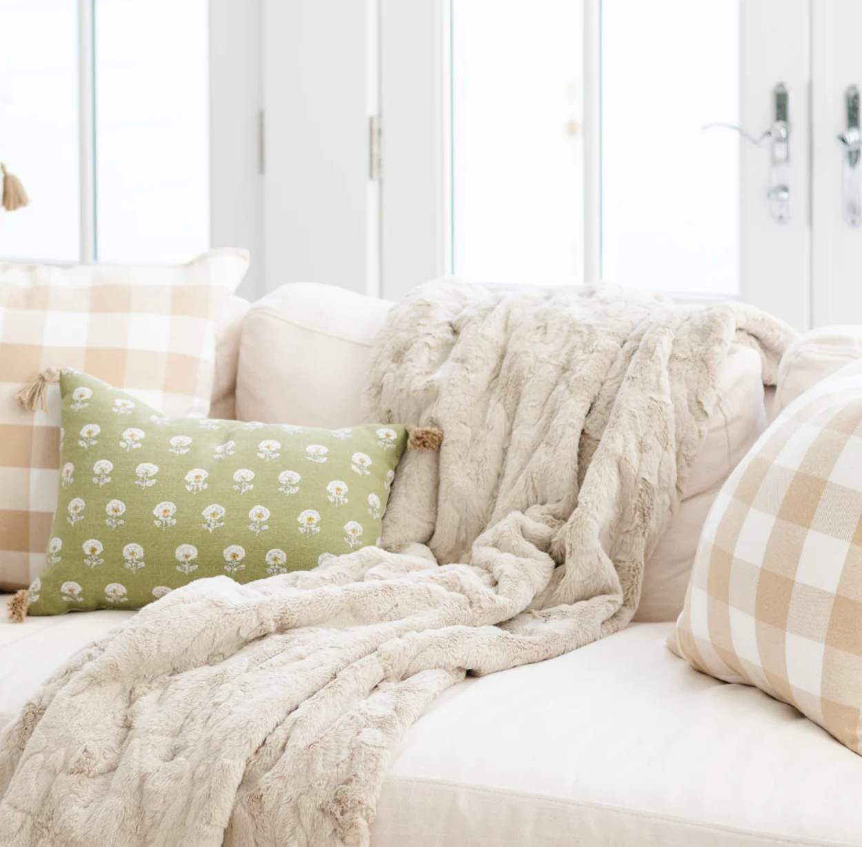 XL Patterned Faux Fur Throw