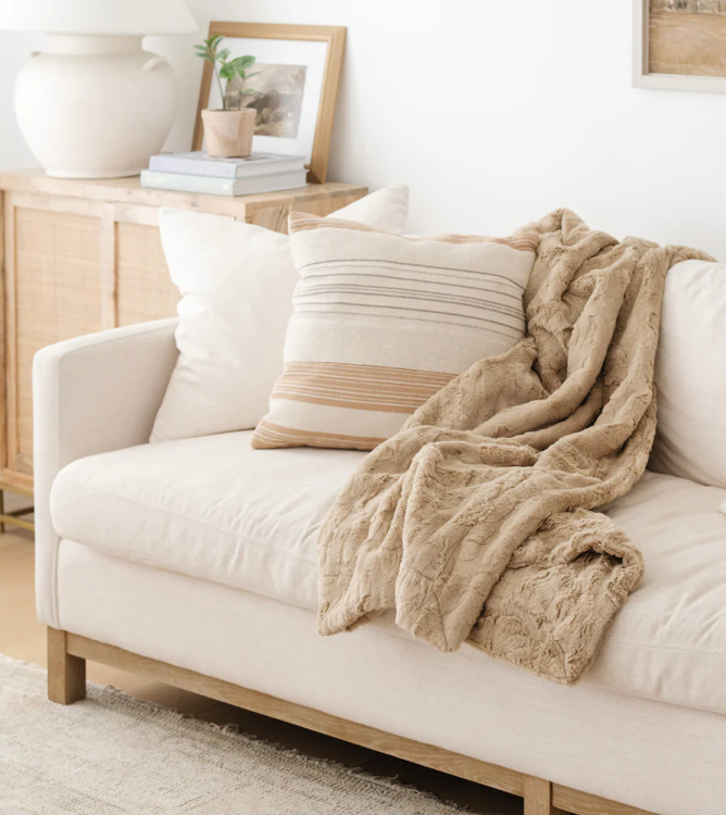 Patterned Faux Fur Throw
