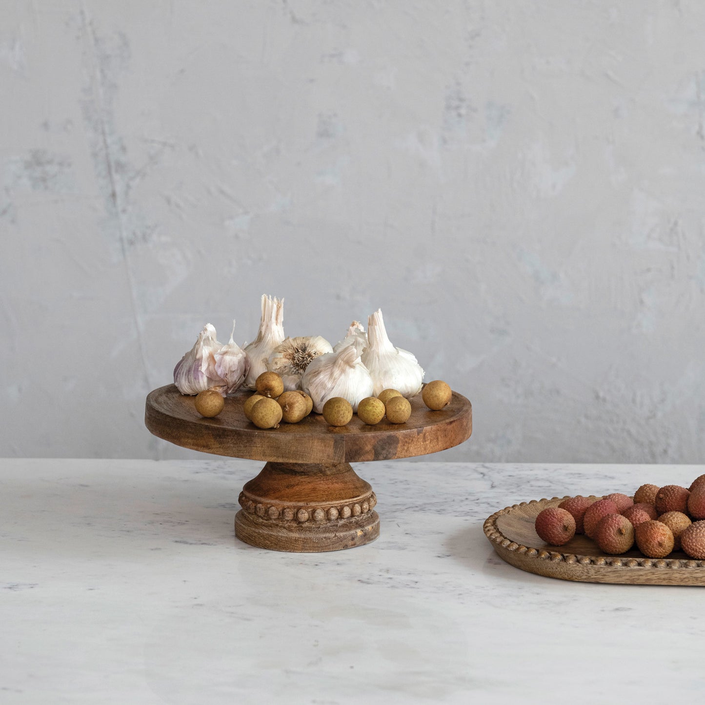Pedestal w/ Wood Beads, Natural