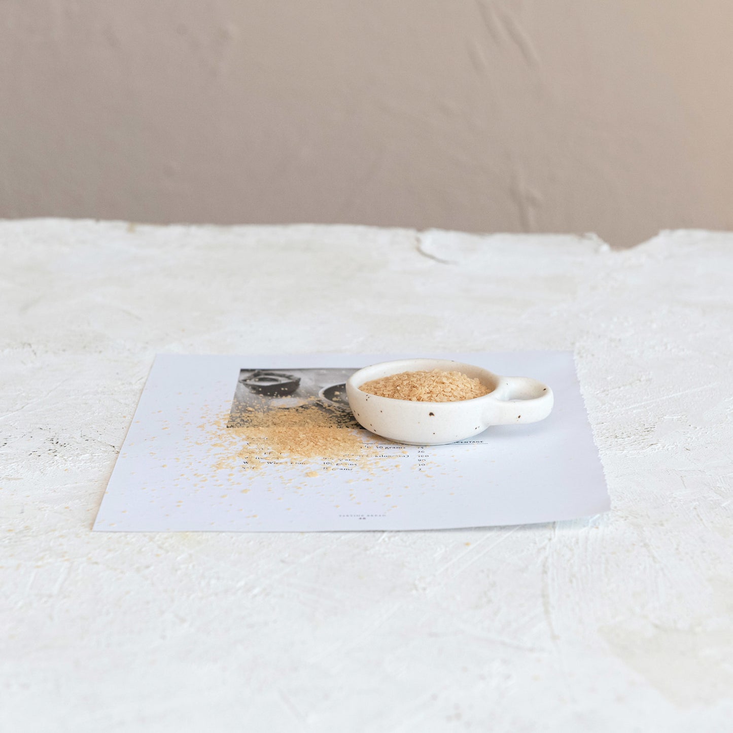 Stoneware Dish w/Handle