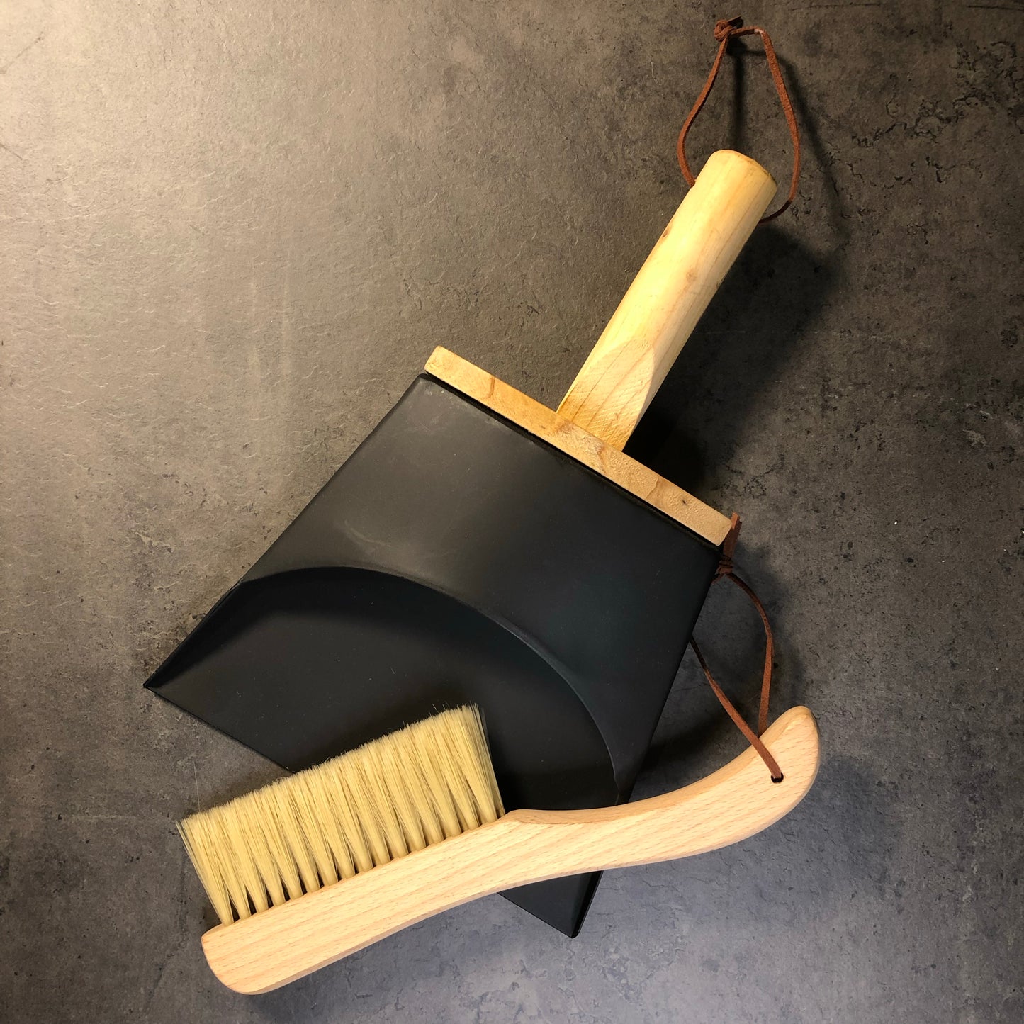 Brush & Pan Set