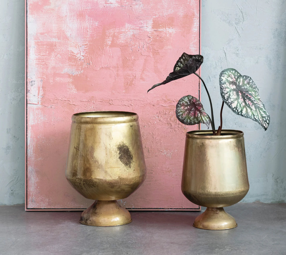 Metal Footed Planter