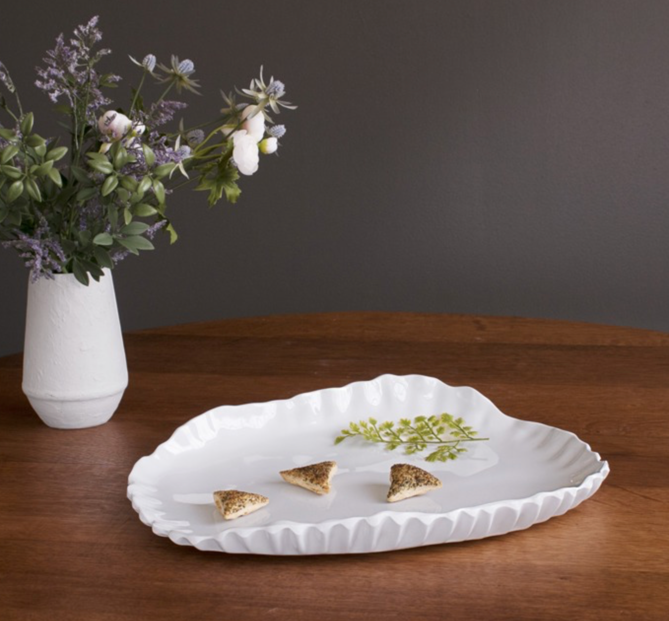VIDA Bloom Pinched Large Oval Platter