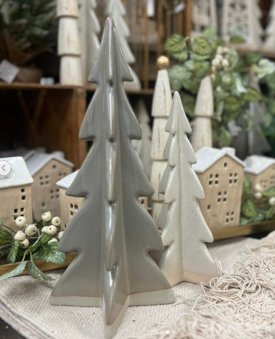 Simplistic Stoneware Tree