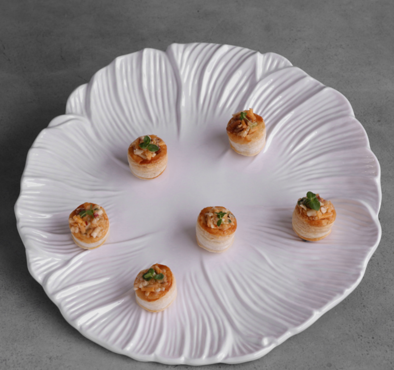 VIDA Lettuce 13" Charger S/4