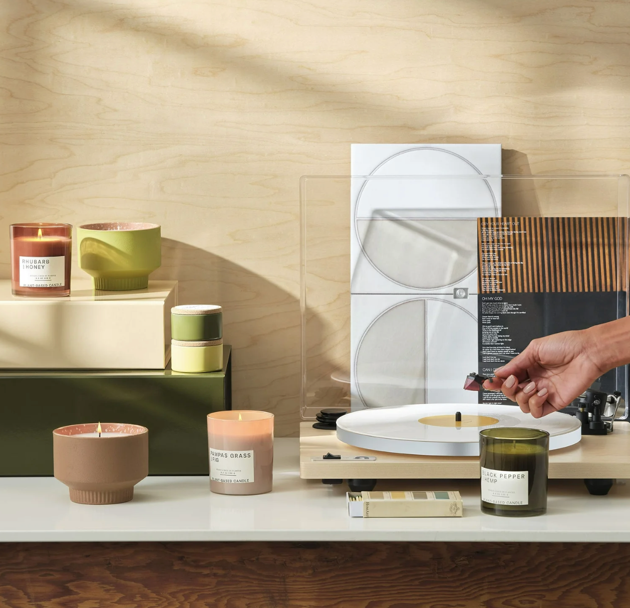 Verde Tin Candle with Cork Lid