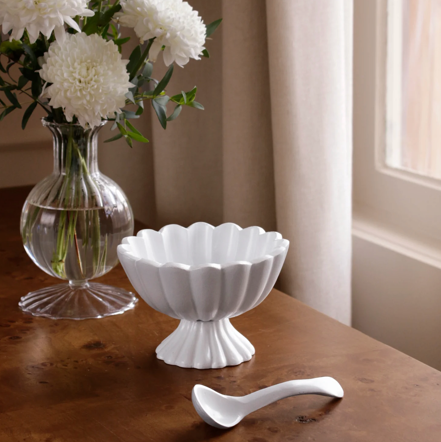 VIDA Vienna Mini Pedestal with Spoon White