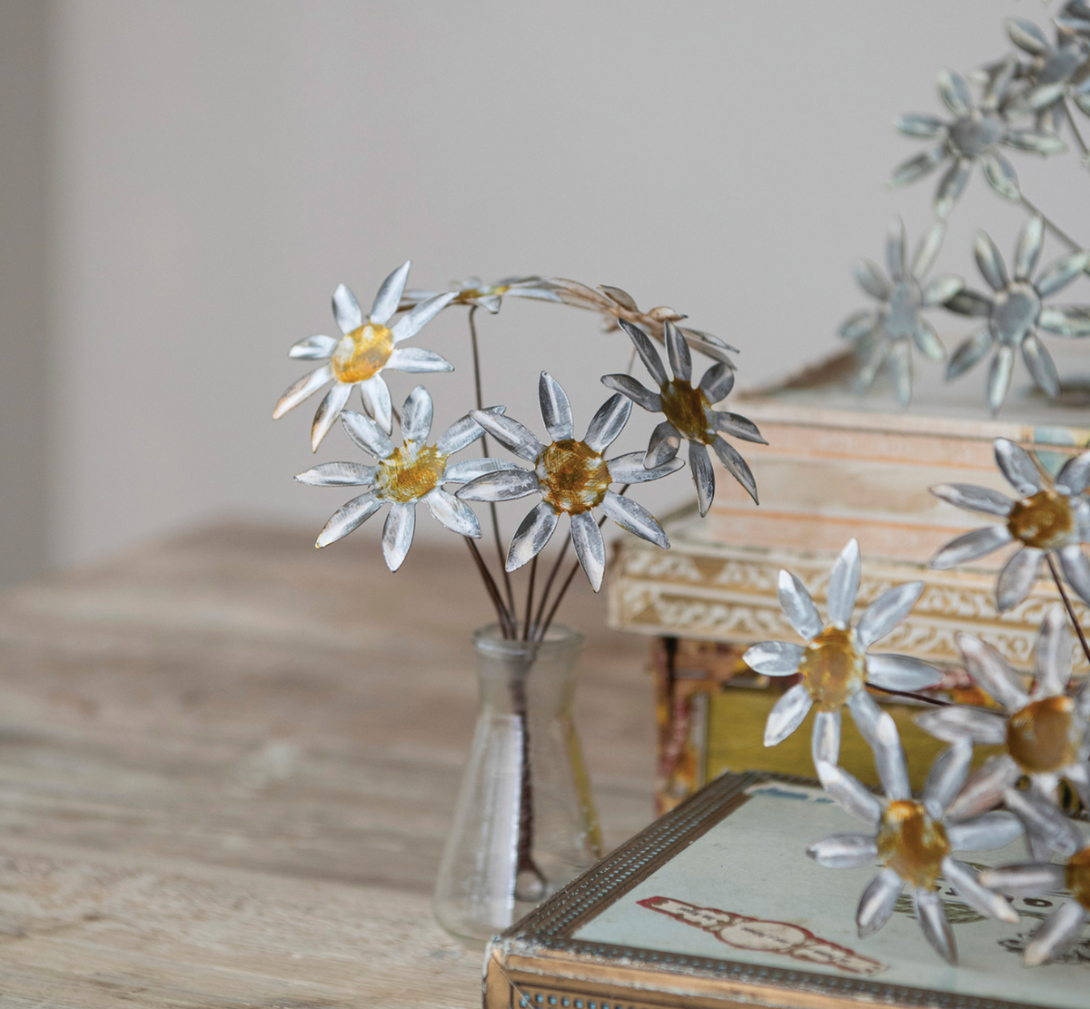 Metal Vintage Reproduction Toleware Flower Bunch Ornament